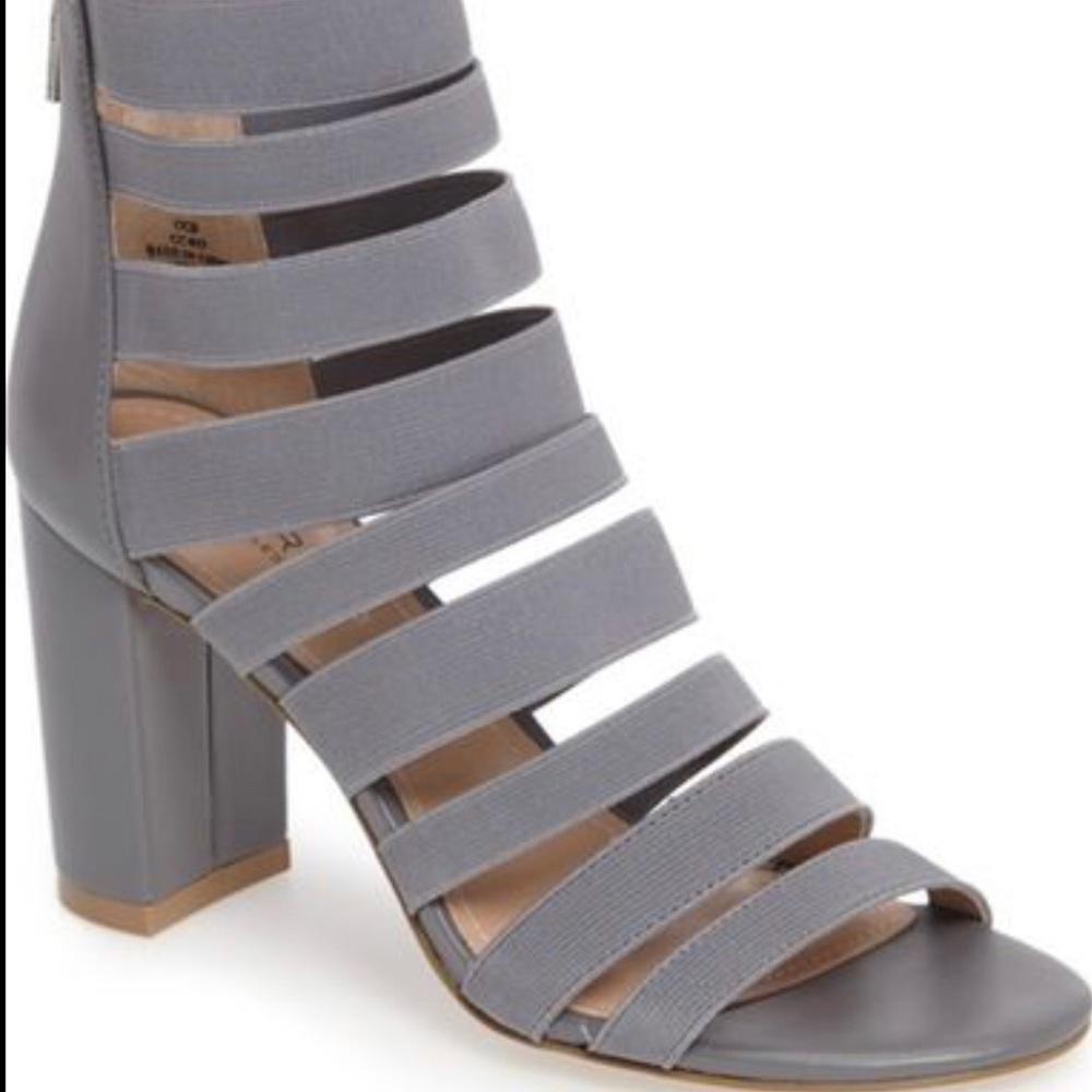 Charles David Elastic Strap. Pre-Owned - image 4